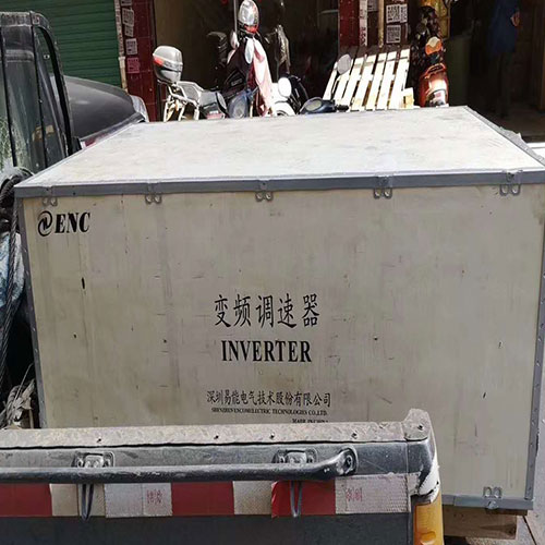 易能变频器